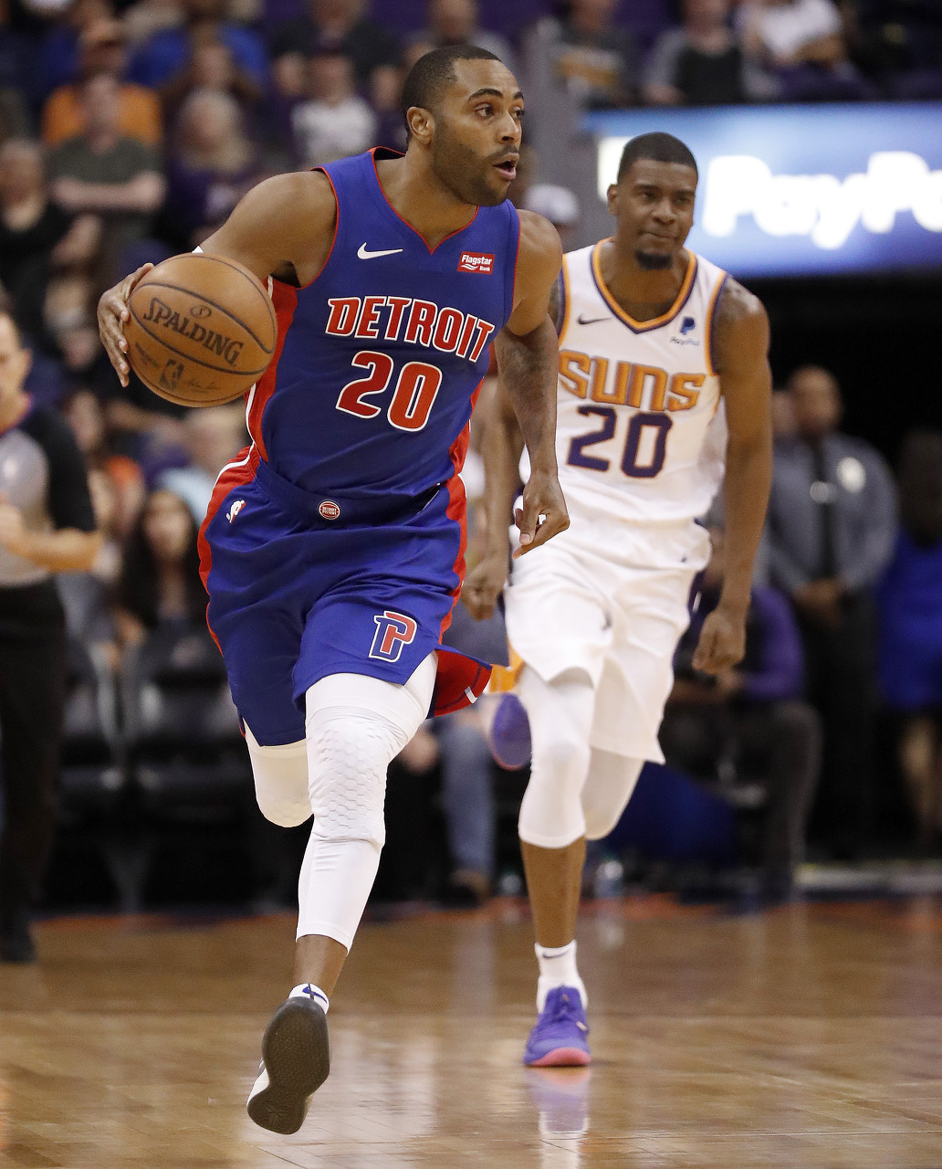 他继续前行 他继续前行